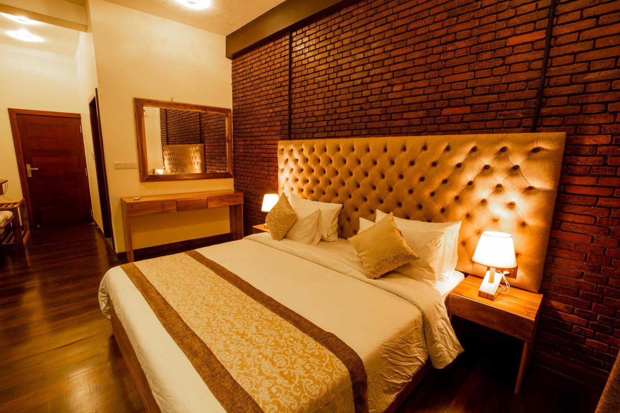 Manthra Leisure Hotel Kandy Exterior photo