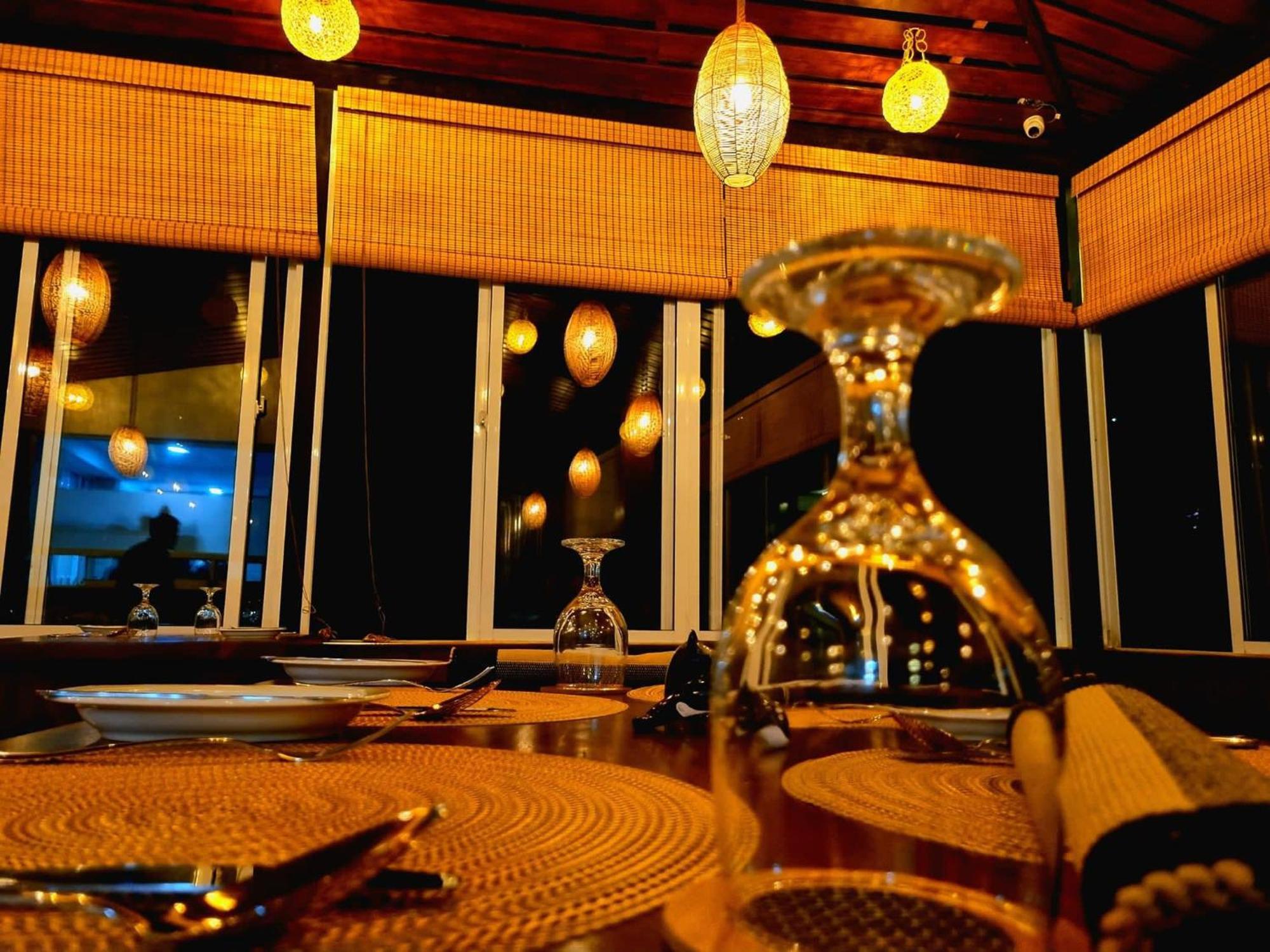 Manthra Leisure Hotel Kandy Exterior photo