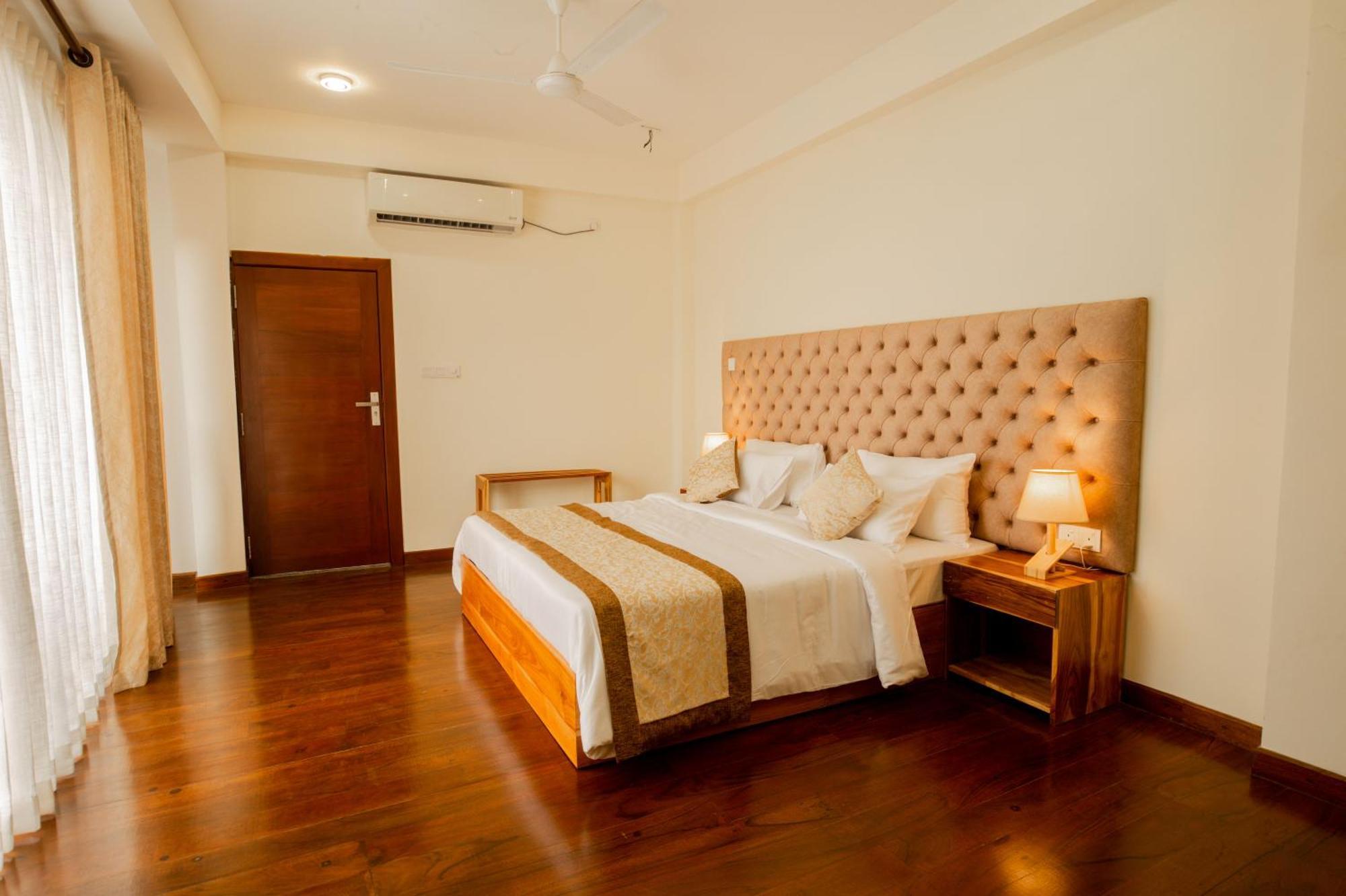 Manthra Leisure Hotel Kandy Exterior photo