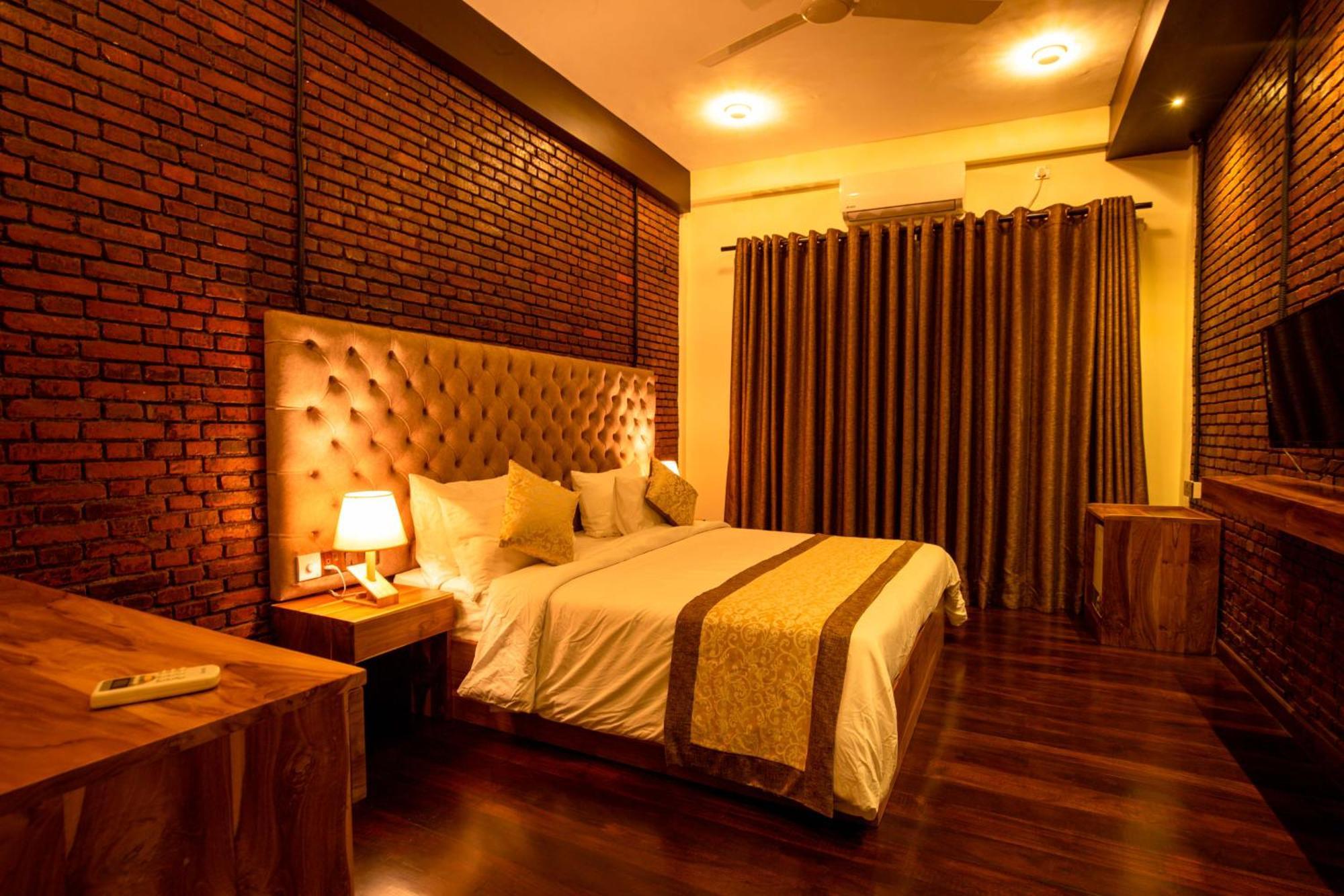 Manthra Leisure Hotel Kandy Exterior photo