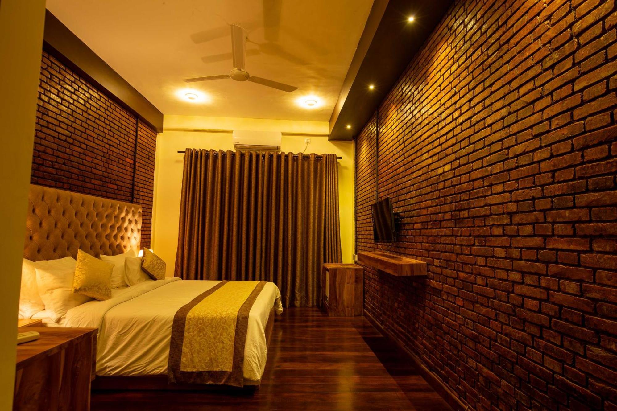 Manthra Leisure Hotel Kandy Exterior photo