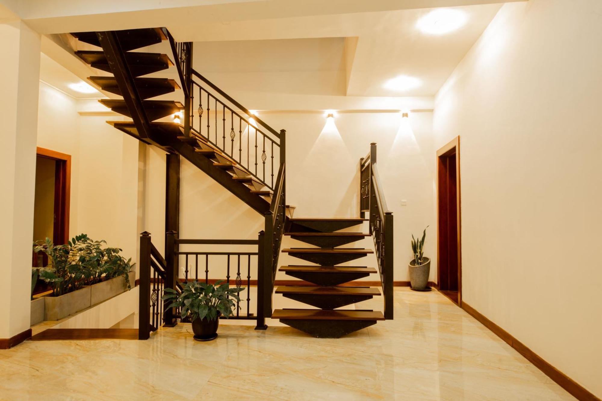 Manthra Leisure Hotel Kandy Exterior photo